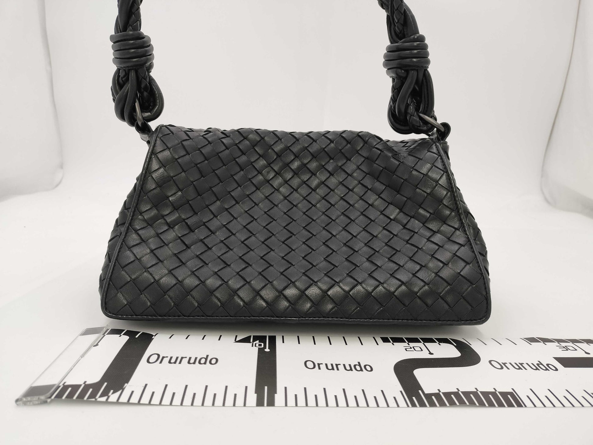 BOTTEGA VENETA Bottega Veneta Intrecciato 145555 One-Shoulder Bag Black Bag