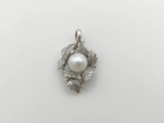 D0.06ct Pearl diameter approx. 8.4mm K18WG 4.6g Pendant top