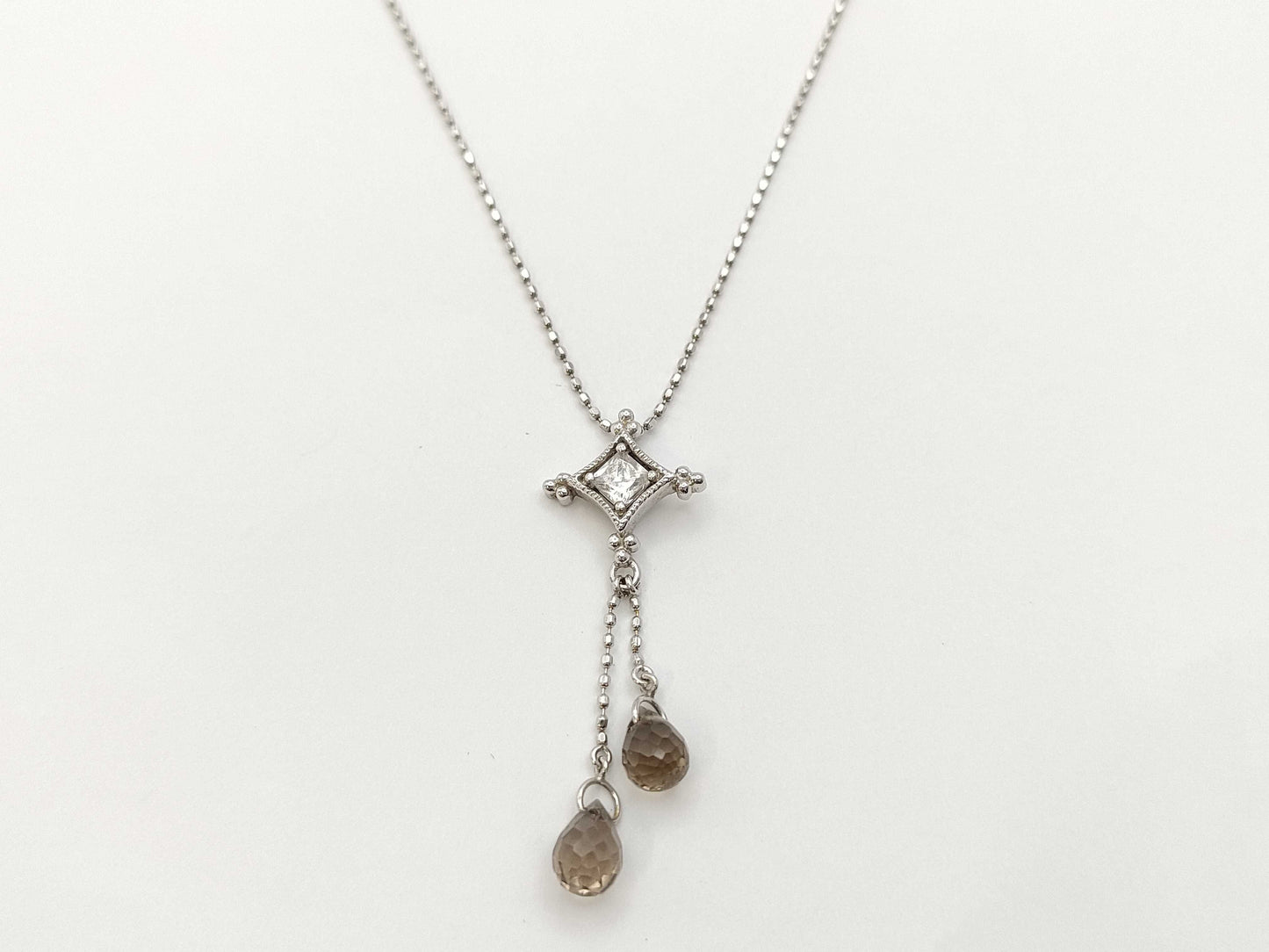Colored Stone Transparent Stone K10 2.0g Necklace