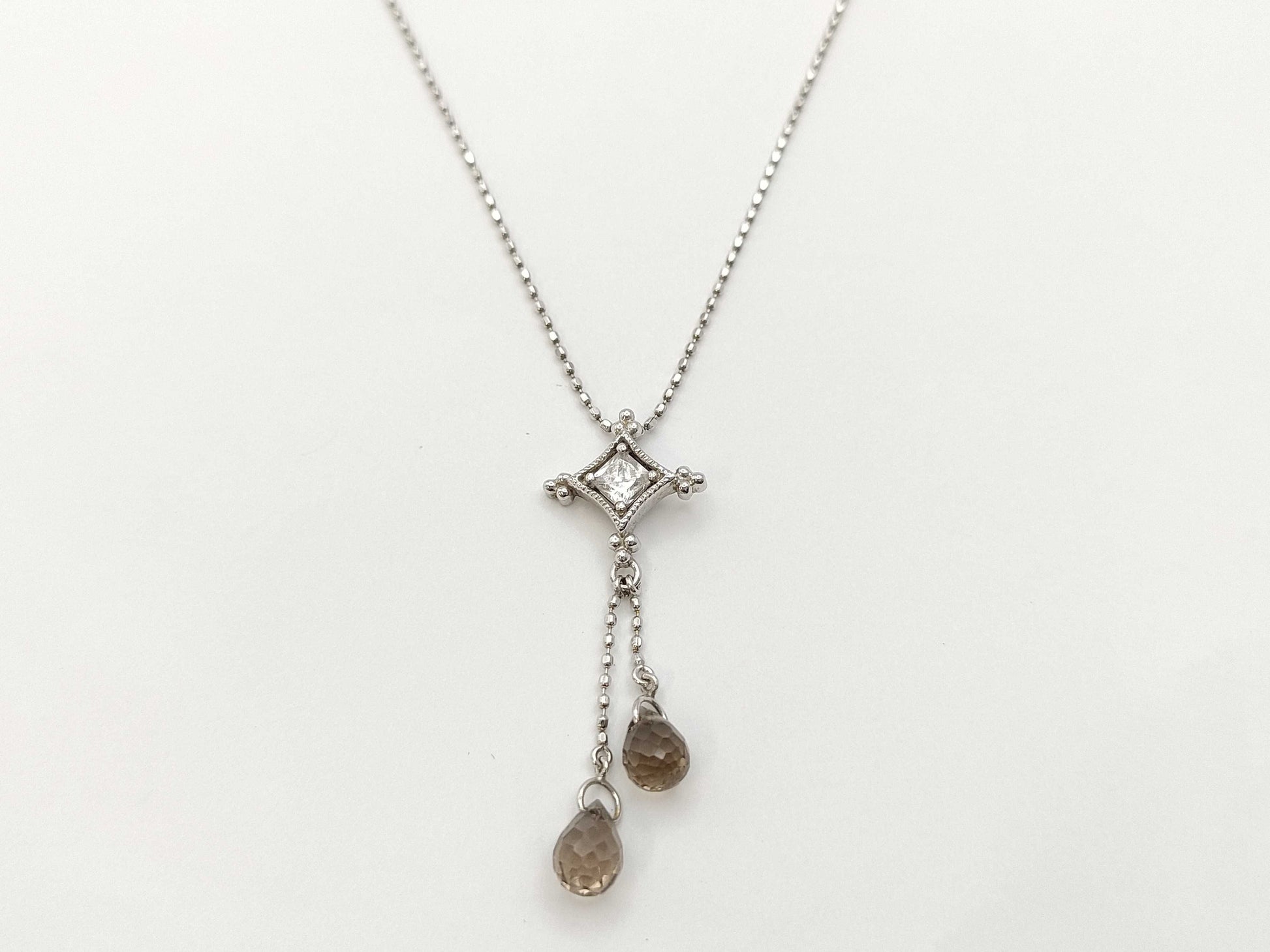 Colored Stone Transparent Stone K10 2.0g Necklace