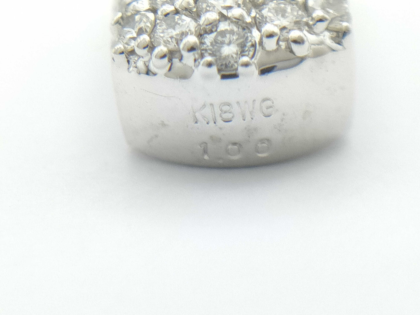 D1.00ct K18WG 3.0g Pendant Top