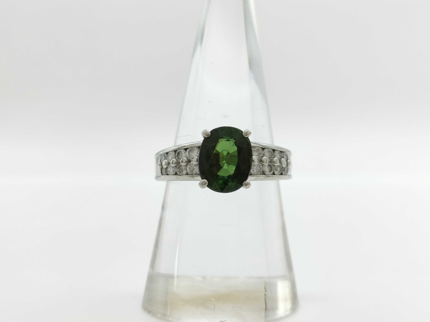 Colored Stone 2.44ct D0.48ct PT900 8.2G Ring