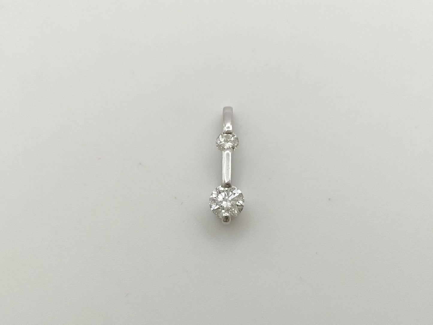 D0.560ct D0.15ct PT900 2.0g Pendant Top