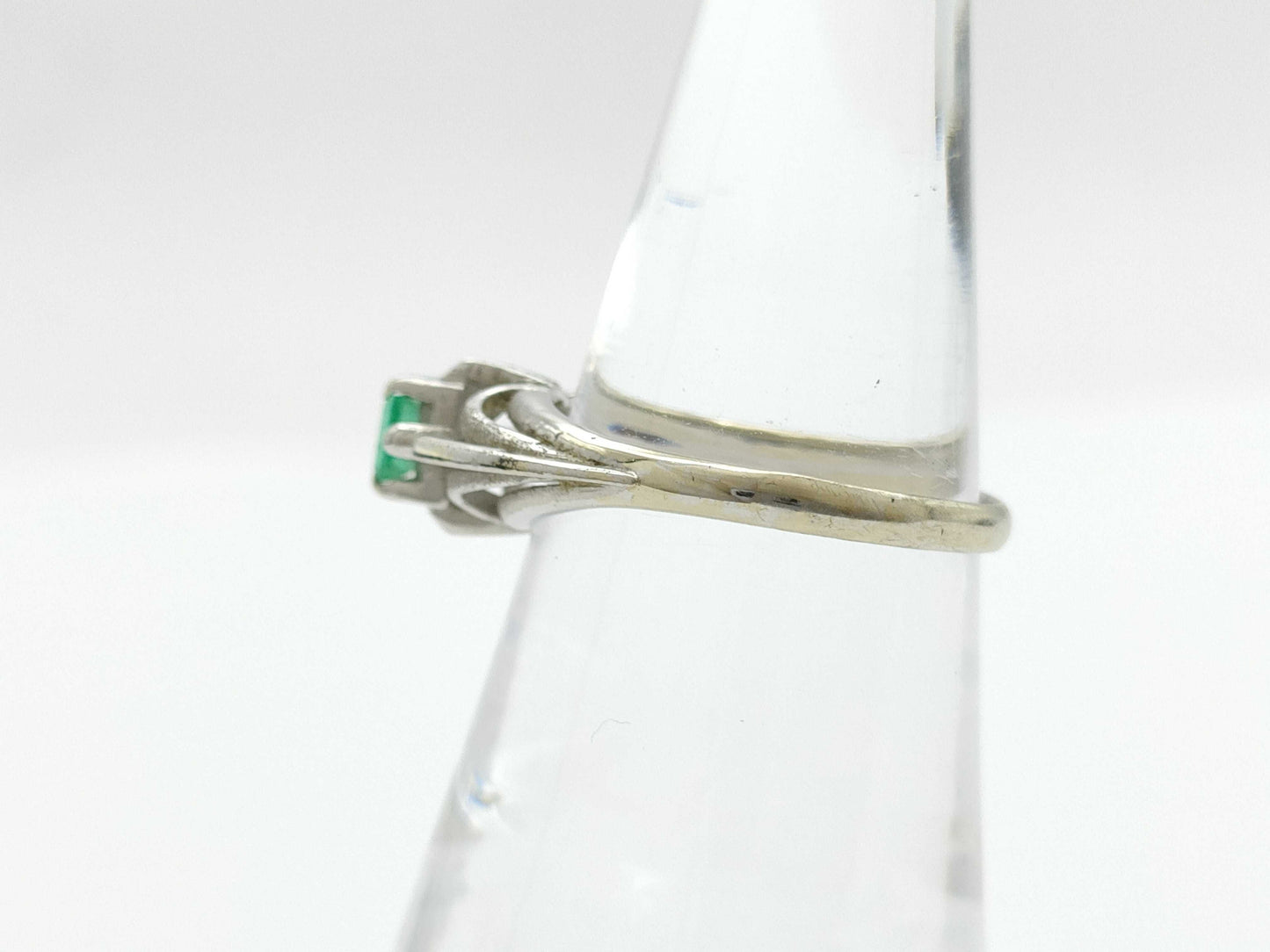 Emerald K14WG 2.3g Ring
