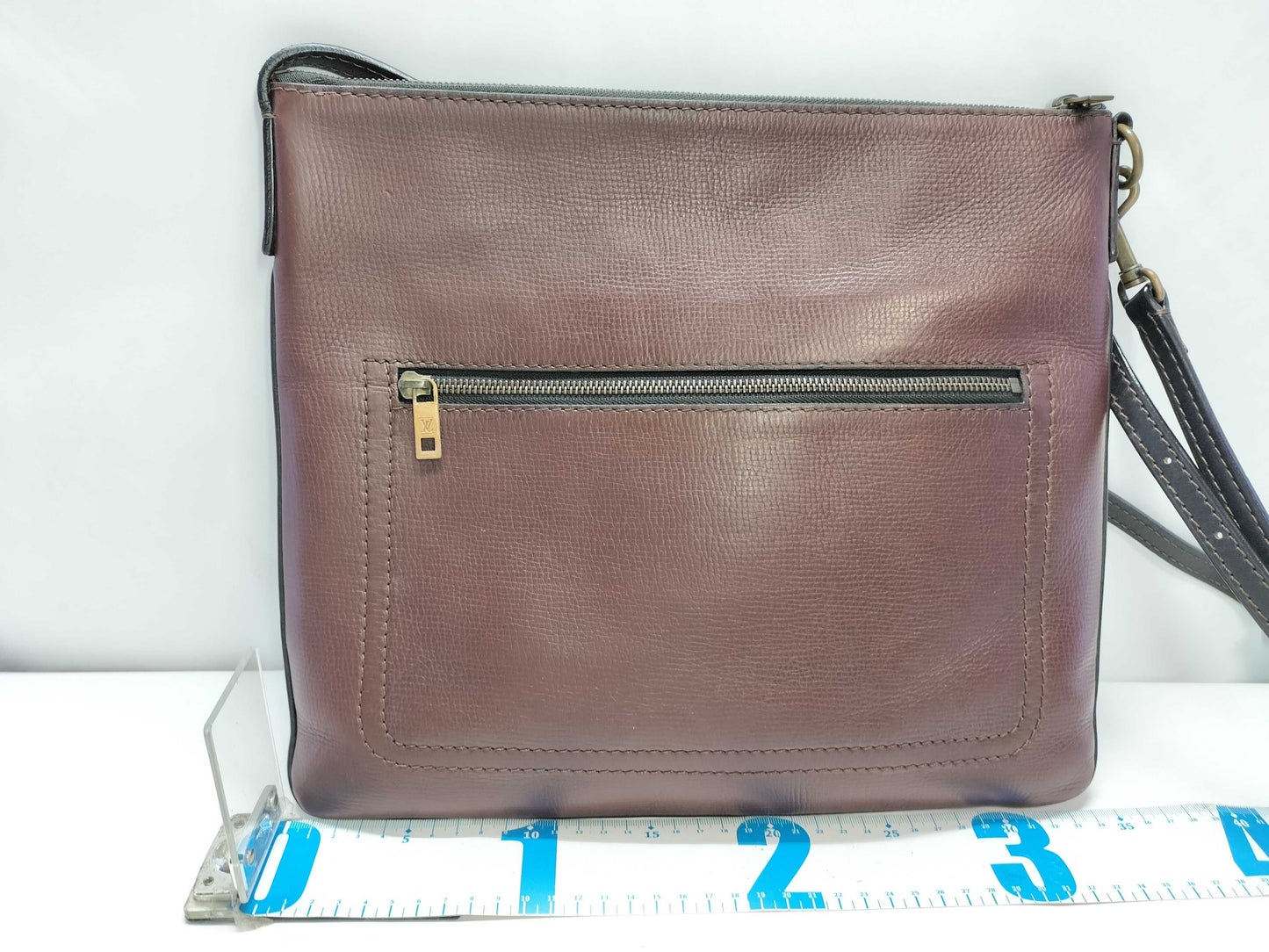 LOUIS VUITTON Utah Louis Vuitton Utah Sack Plastic Leather Shoulder Bag Serial Shoulder Bag