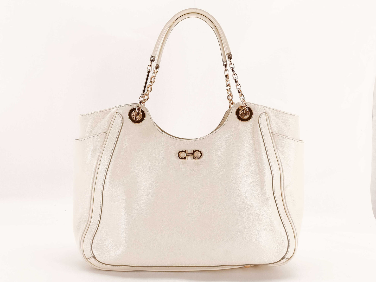 Salvatore Ferragamo Gancini Ferragamo Hand Leather Tote Bag