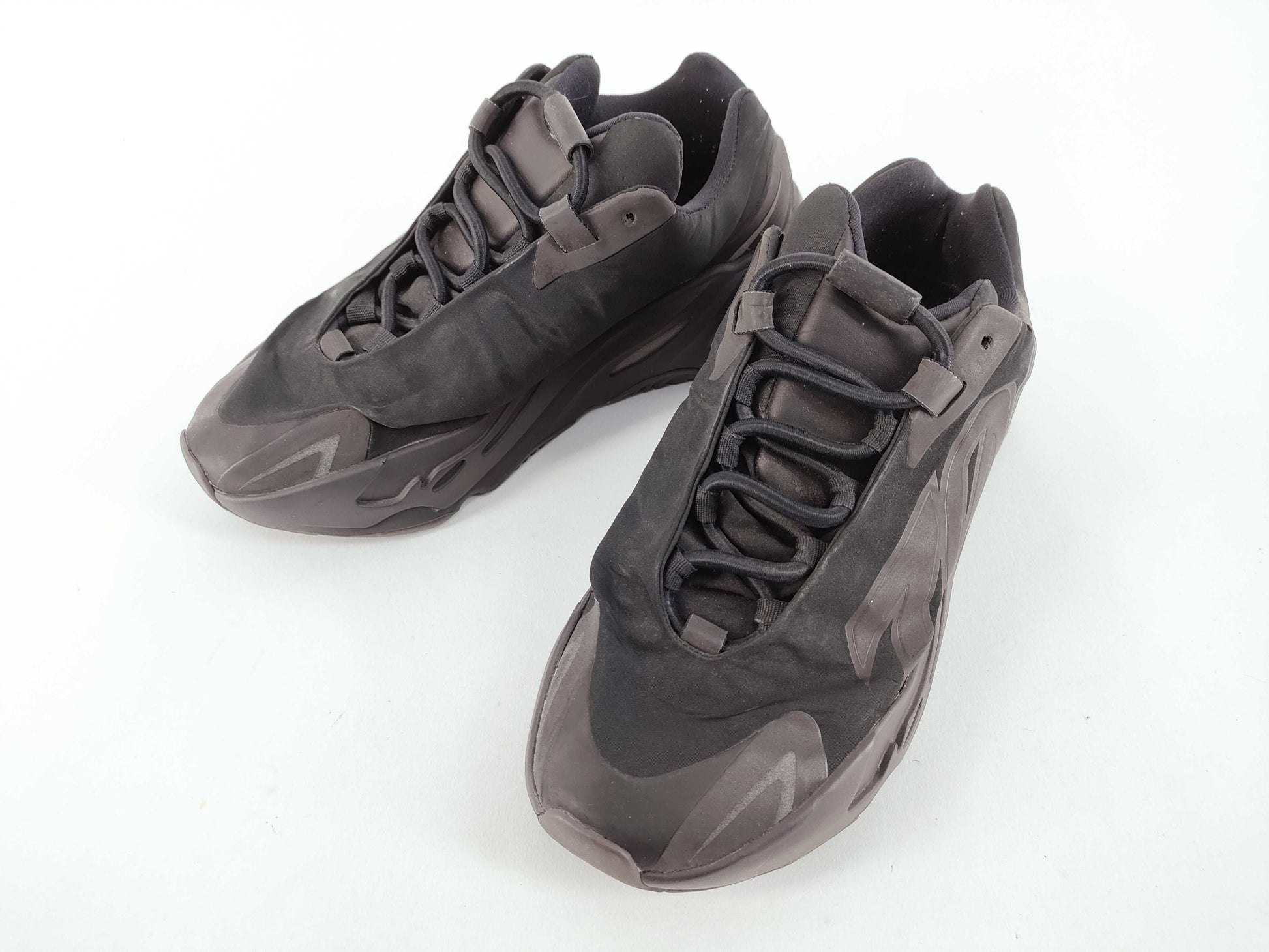 adidas YEEZY Easy Boost 700 MNVM Sneakers Black Size 24.5cm Sneakers