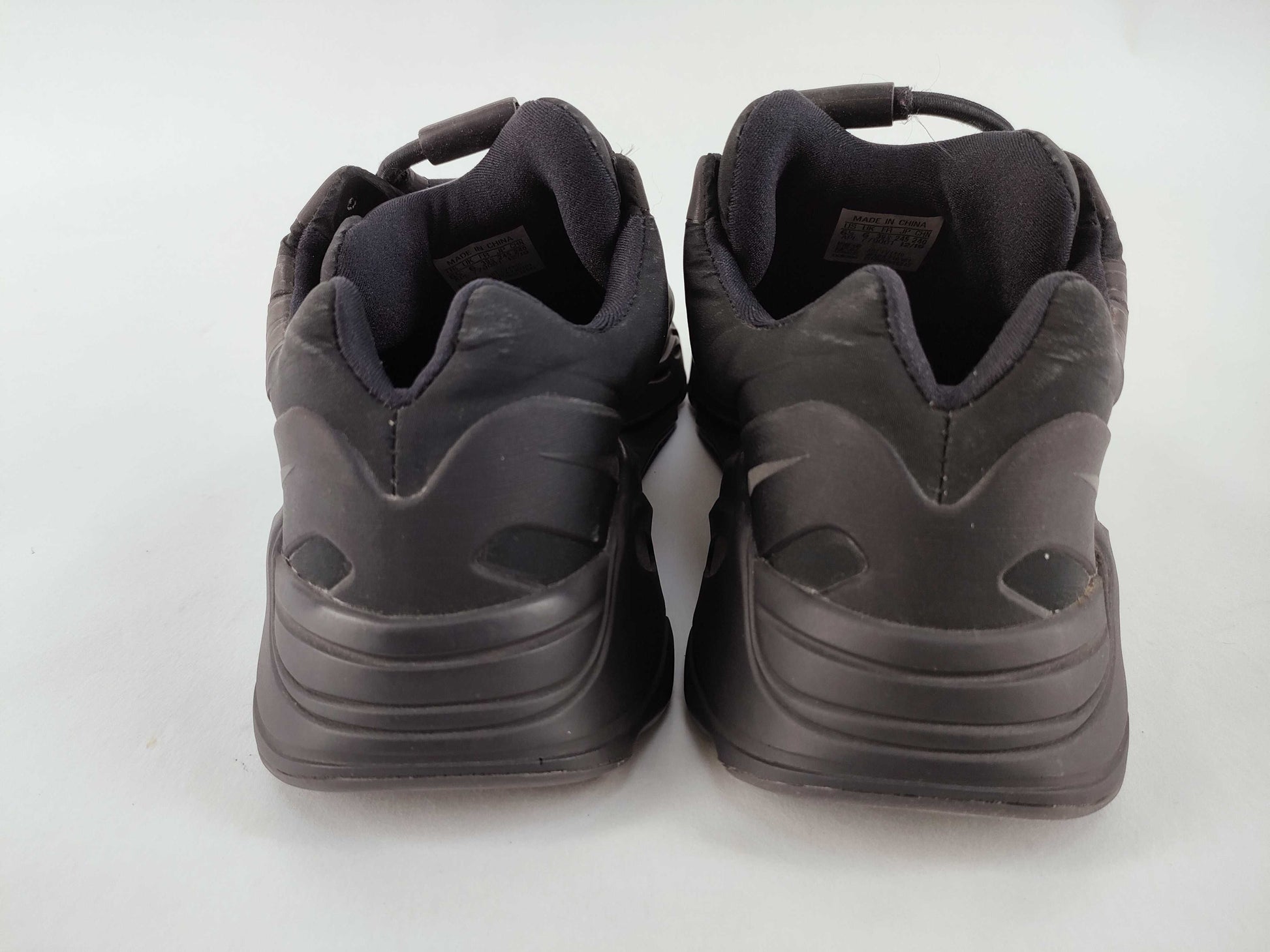 adidas YEEZY Easy Boost 700 MNVM Sneakers Black Size 24.5cm Sneakers