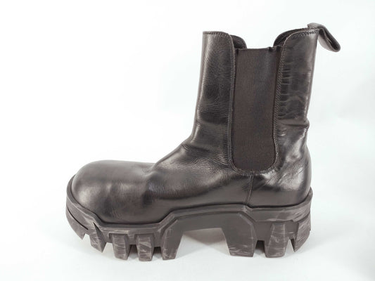 BALENCIAGA Bulldozer Chelsea Boots in Black Matte Smooth Calfskin, Size 40, 693968.