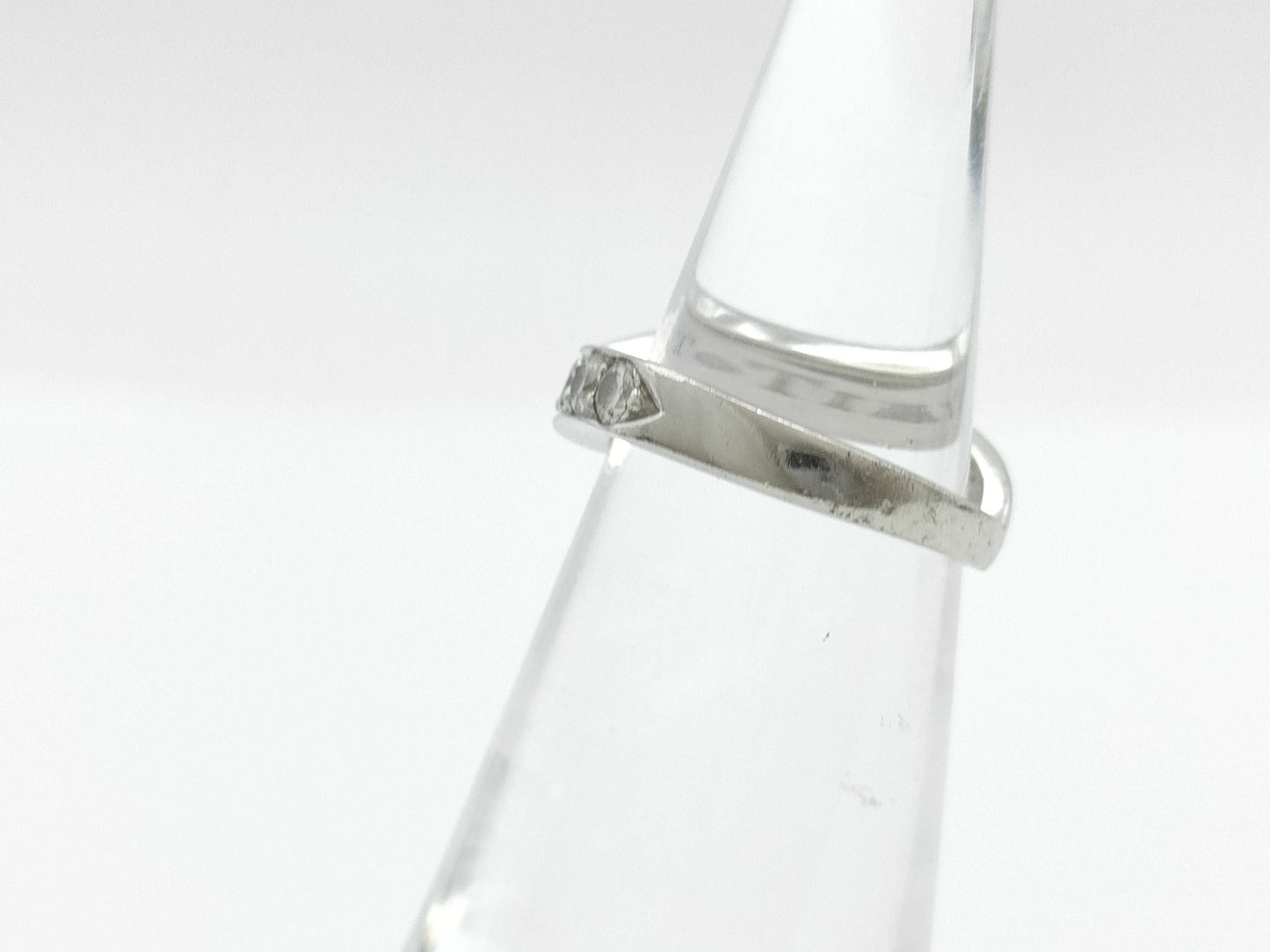 Tiffany & Co. V-Band 7PD PT950 4.4g Ring