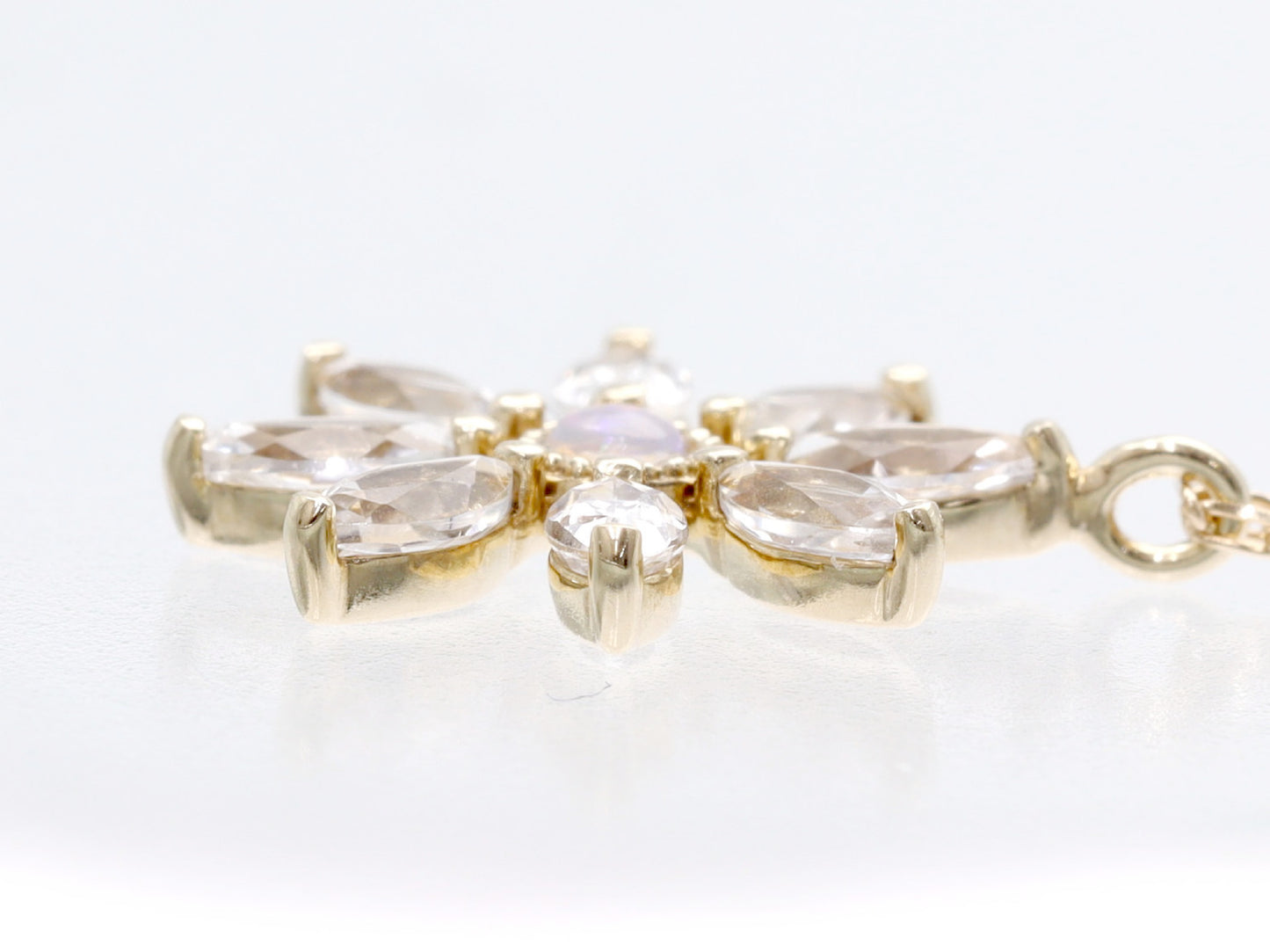 4°C Opal White Topaz K10 1.4g Necklace