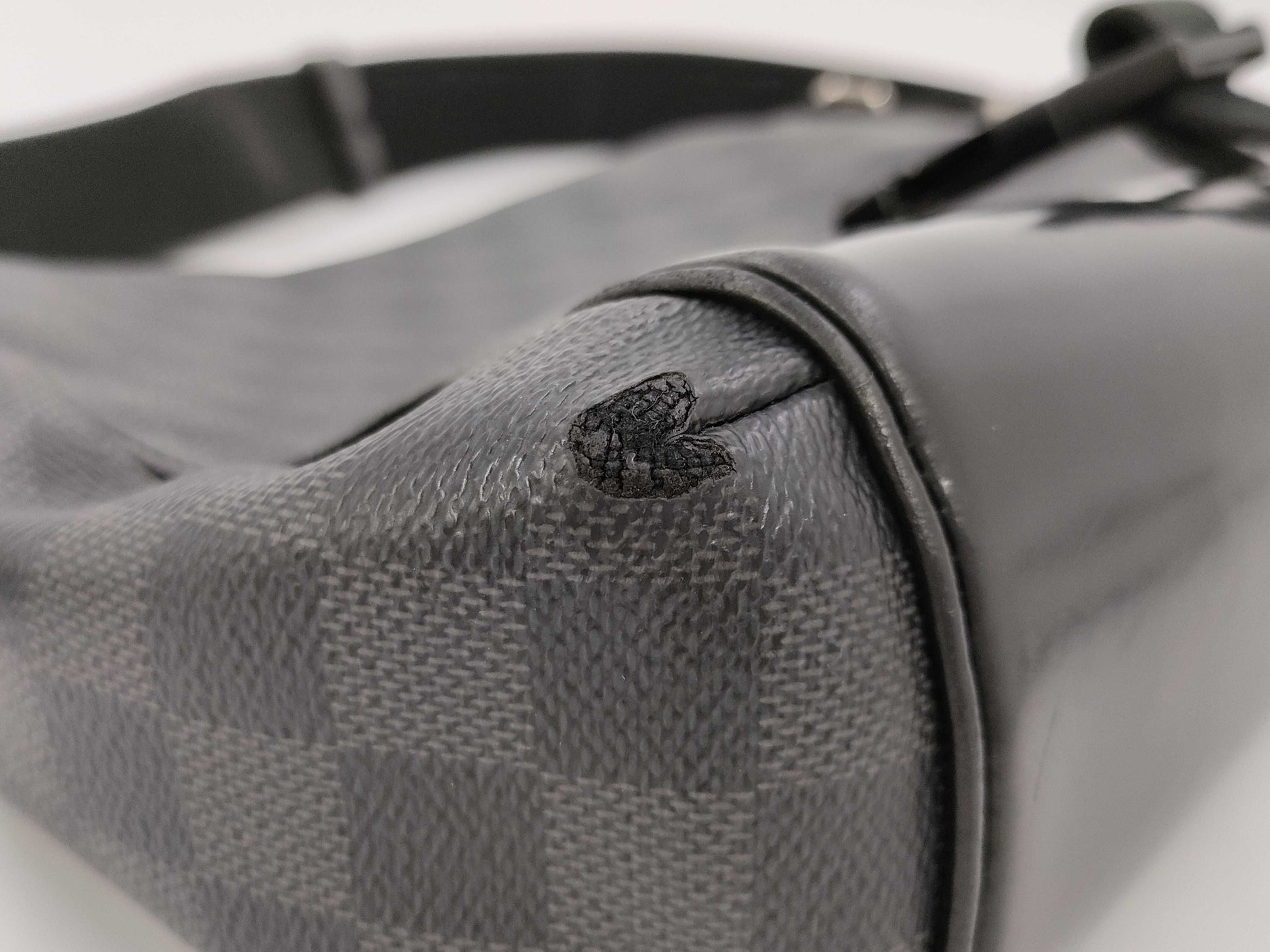 LOUIS VUITTON Louis Vuitton Damier Grafitte Messenger PM Shoulder Bag