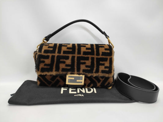 FENDI shoulder bag