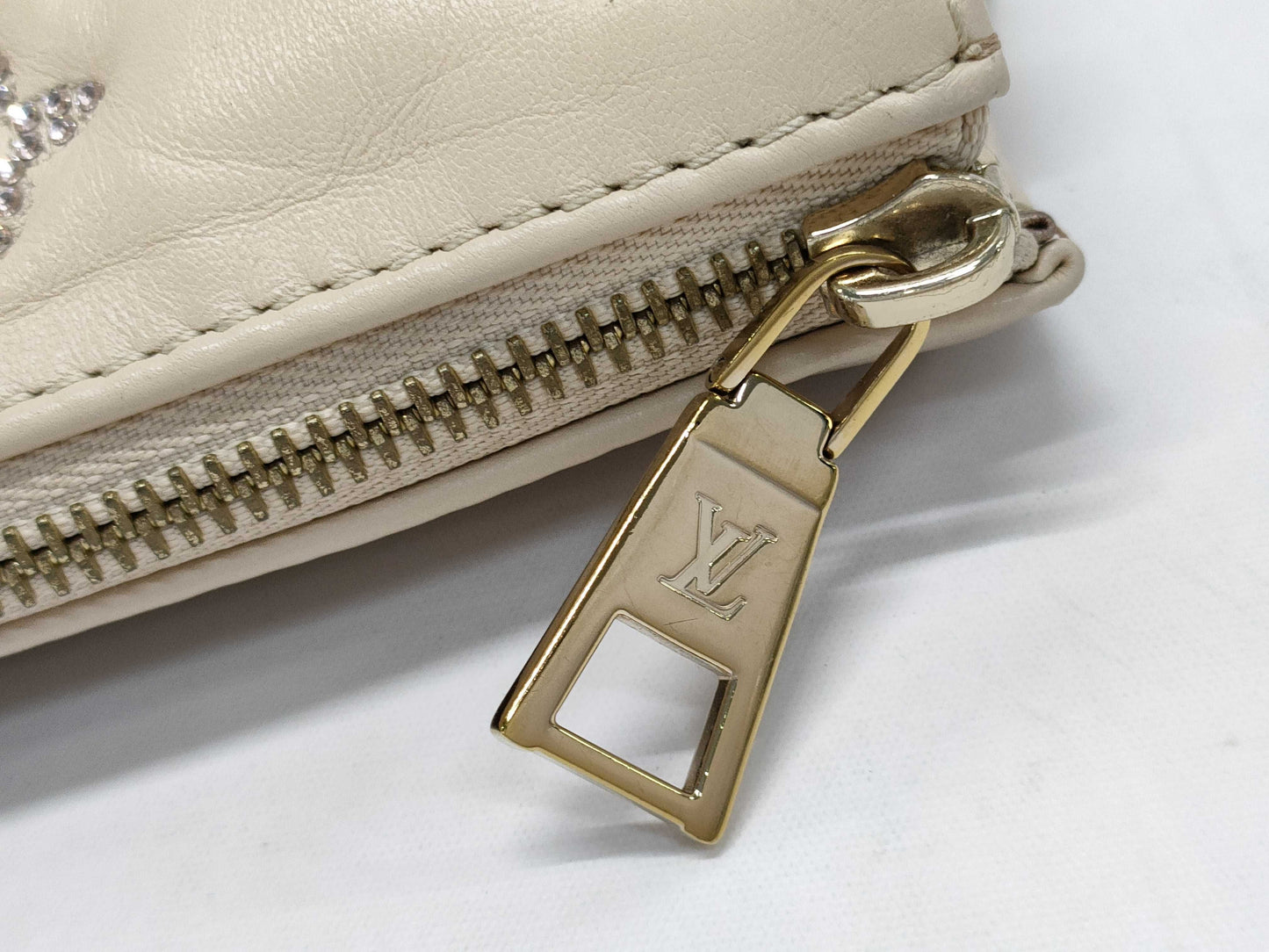 LOUIS VUITTON Pochette Coussin Shoulder Bag