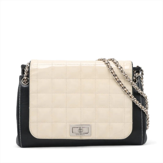 CHANEL Chocolate Bar Patent Leather x Lambskin Chain Shoulder Bag 2.55 Series 6 Shoulder Bag
