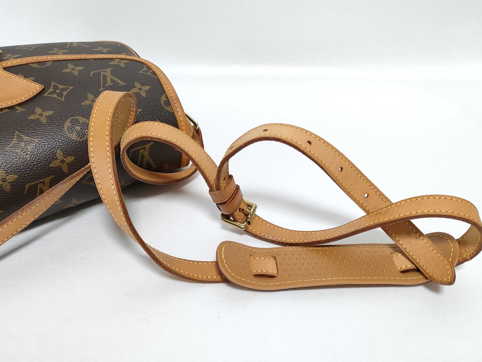 LOUIS VUITTON Monogram Sologne Shoulder Bag