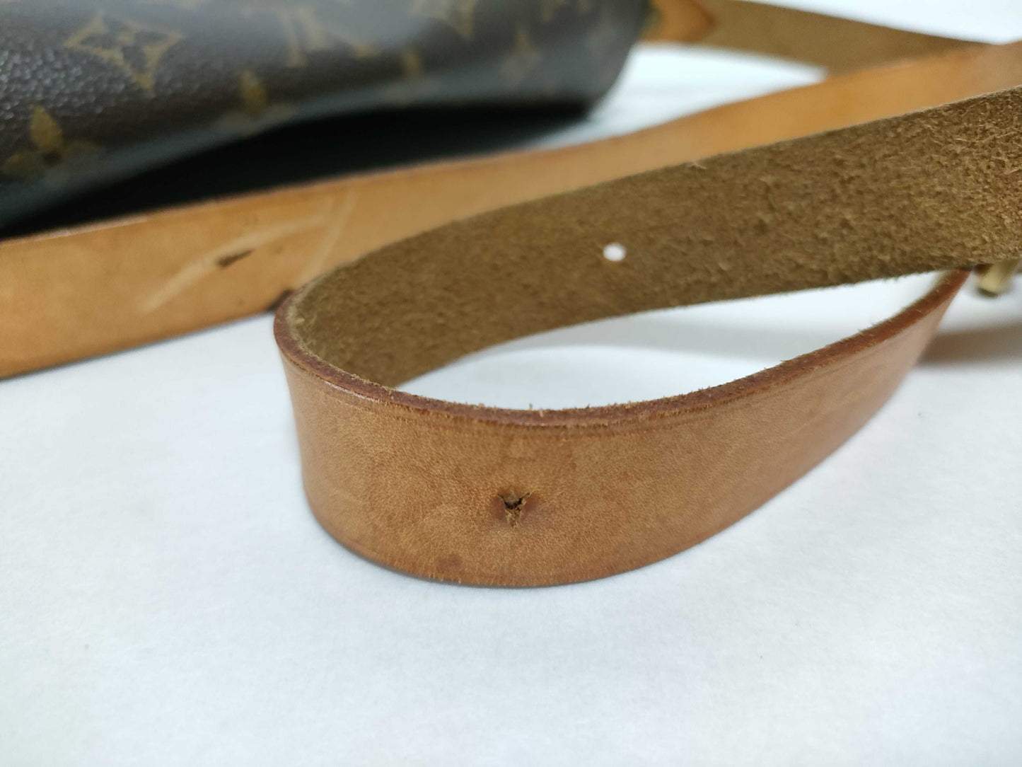 LOUIS VUITTON Monogram Vuitton Cathiere GM Shoulder Bag
