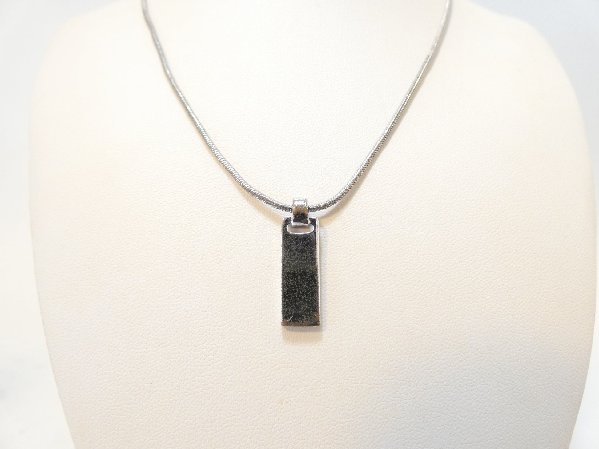 Dior Plate Logo Necklace Necklace