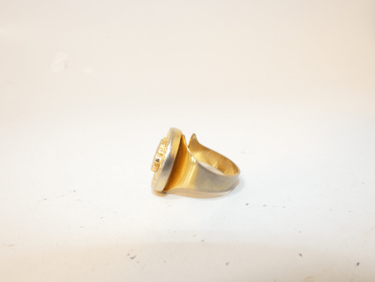 VERSACE Medusa Circle Shell Ring