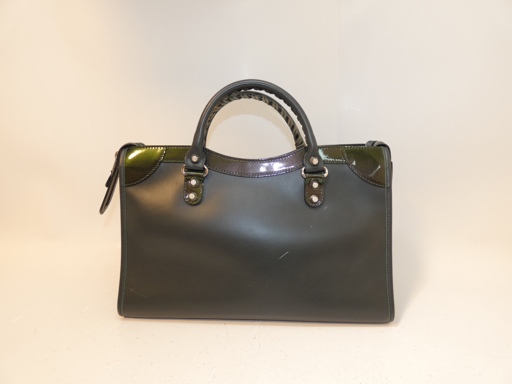 BALENCIAGA 2-way Neo Classic City handbag in green with mirror and shoulder strap