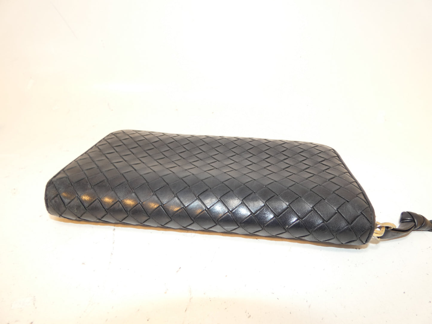 BOTTEGA VENETA Intrecciato Black Leather Round Zip Long Wallet