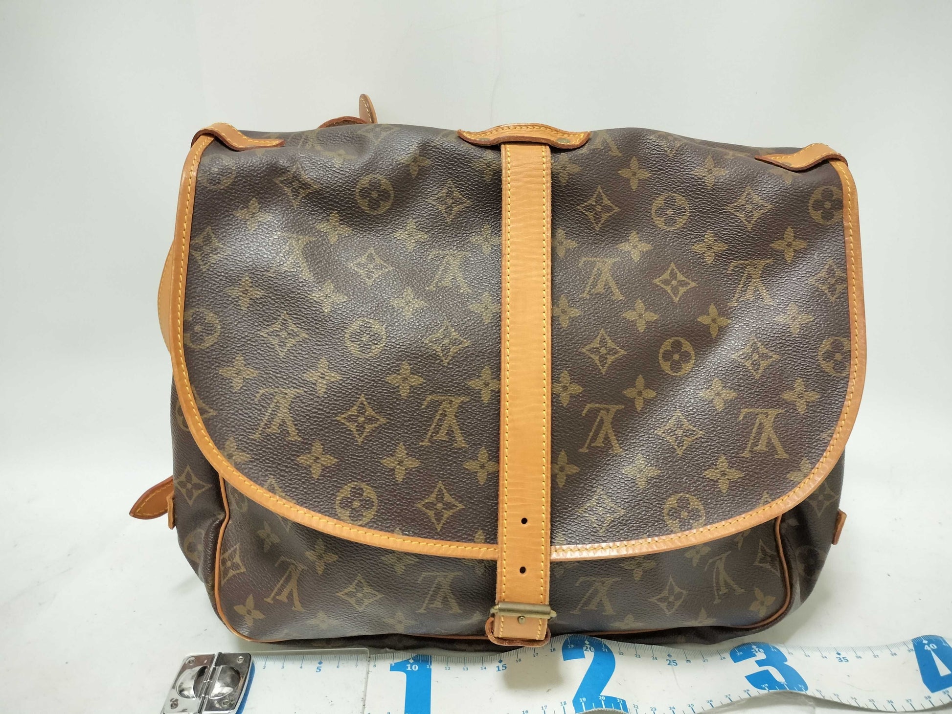 LOUIS VUITTON Monogram Saumur 35 Shoulder Bag