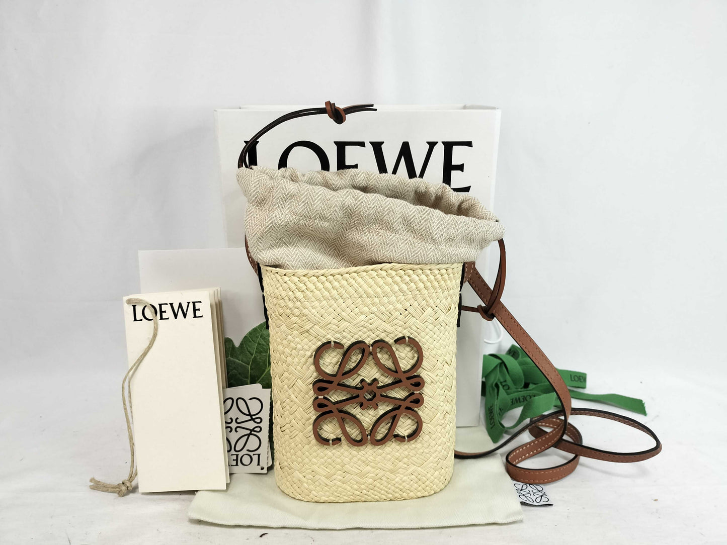 LOEWE A-Rank ≪LOEWE/Shoulder Bag≫ C630G35X05 Square Pocket Iraka Palm & Calfskin Natural Tan Shoulder Bag