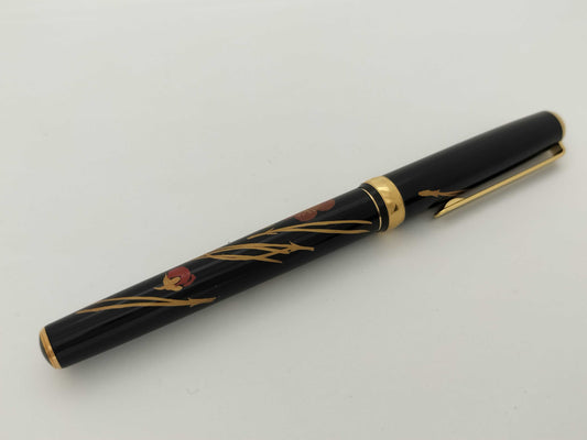 Platinum 18K Maki-e Plum and Pine Needles Fountain Pen by Ippei Box Pen
