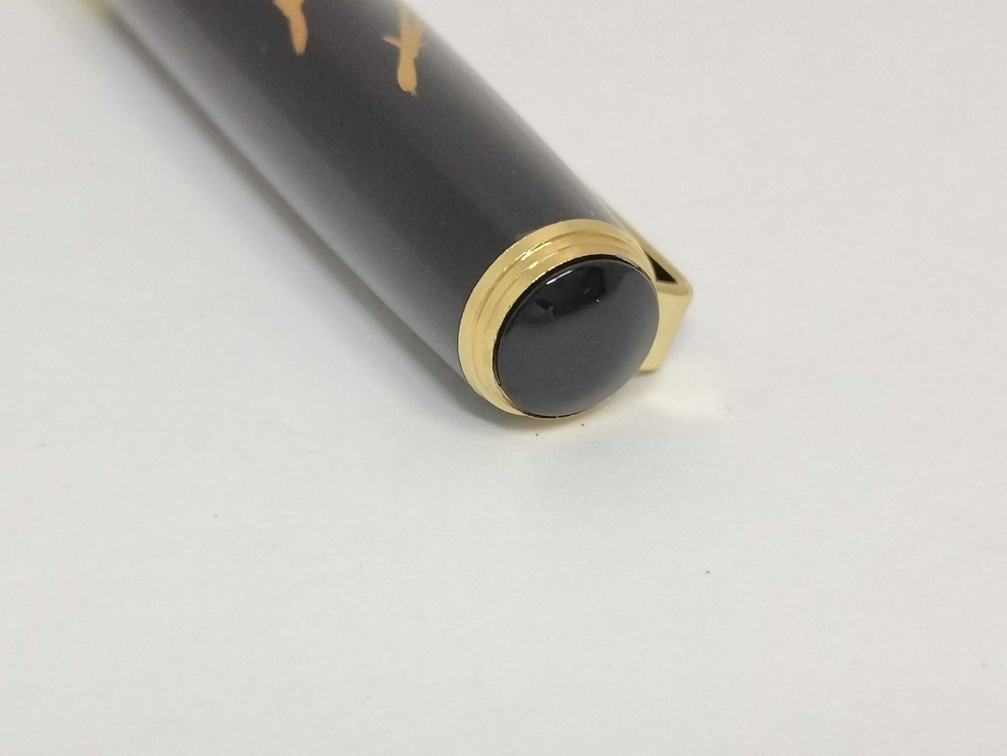 Platinum 18K Maki-e Plum and Pine Needles Fountain Pen by Ippei Box Pen
