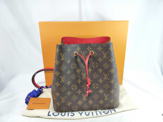 LOUIS VUITTON Monogram NeoNoe Shoulder Bag