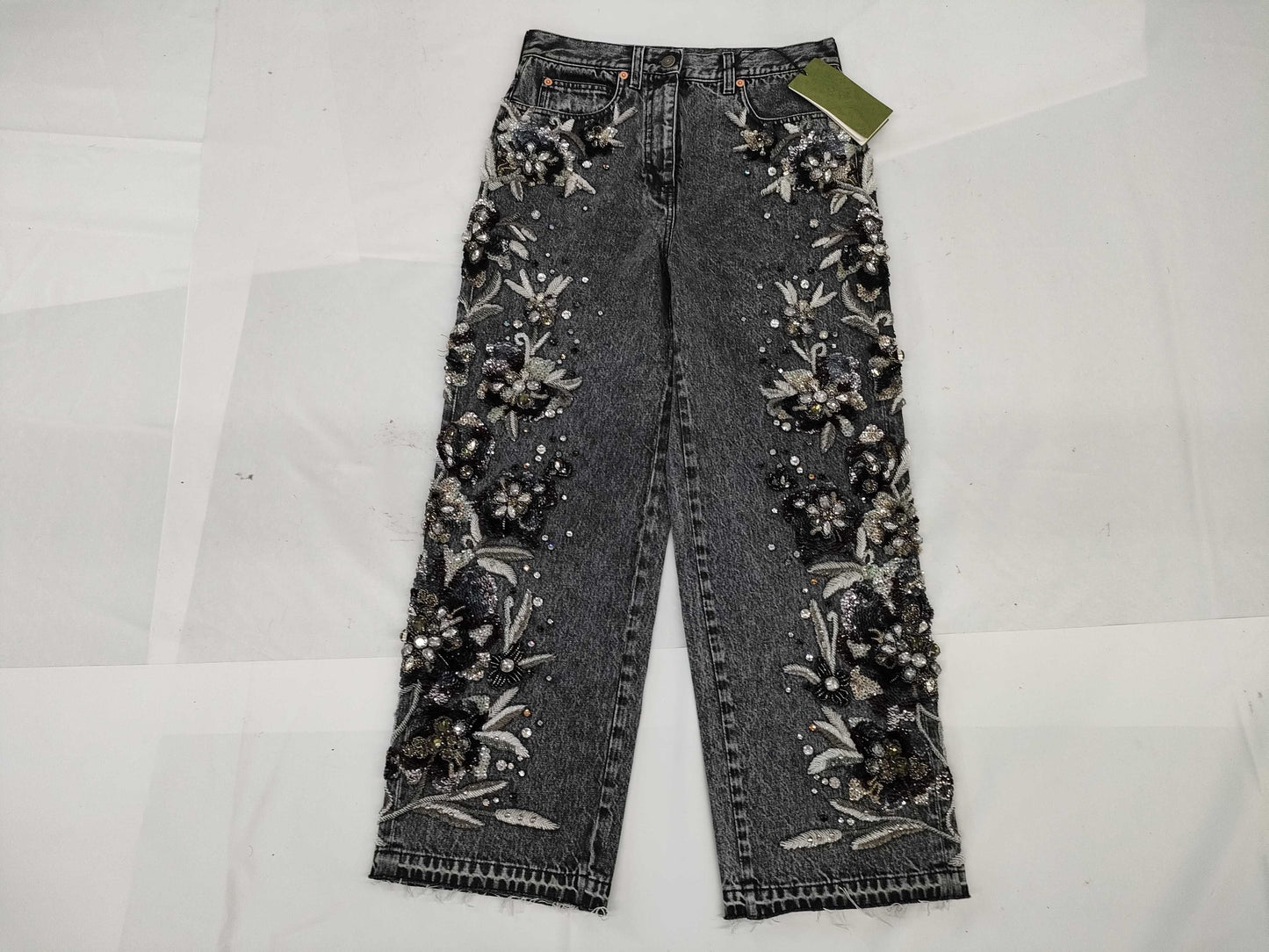 GUCCI Embroidered Denim Pants, Regular Price: 1.6 million yen, 24-inch Pants