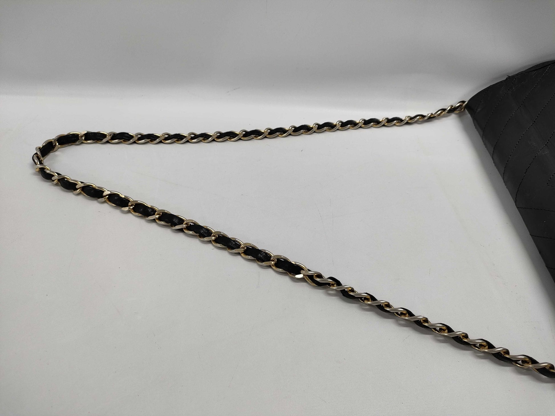 CHANEL CHANEL Shoulder Bag V Stitch Lambskin Bushlock Shoulder Bag