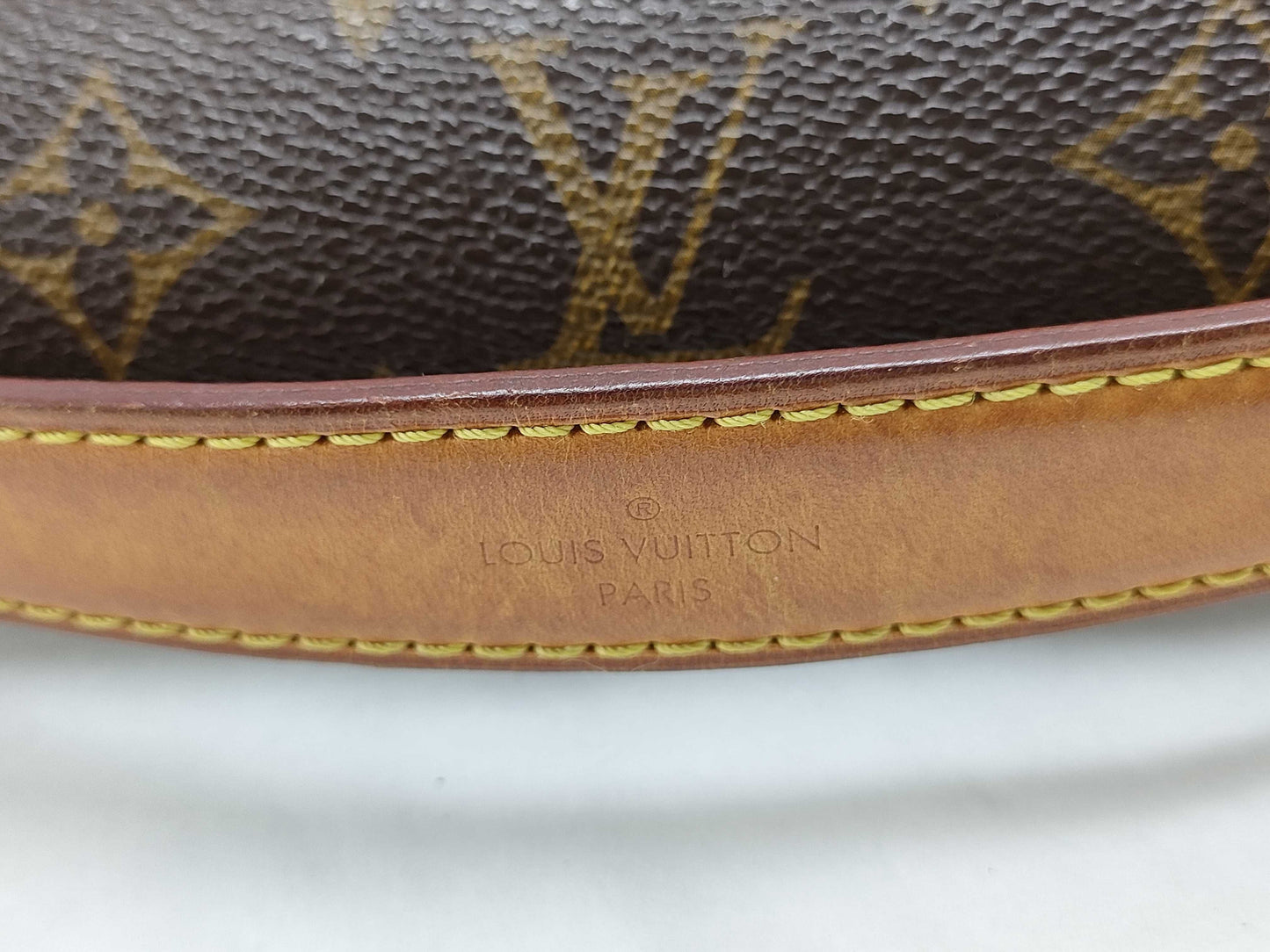 LOUIS VUITTON Monogram Pochette Metis Handbag