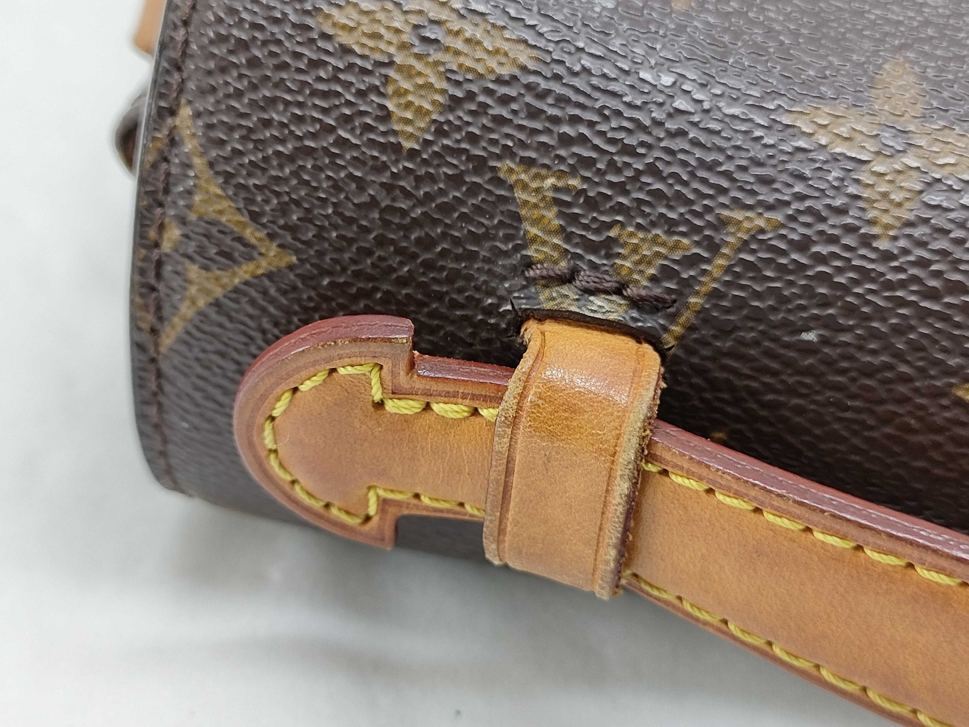 LOUIS VUITTON Monogram Pochette Metis Handbag