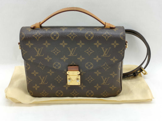LOUIS VUITTON Monogram Pochette Metis Handbag