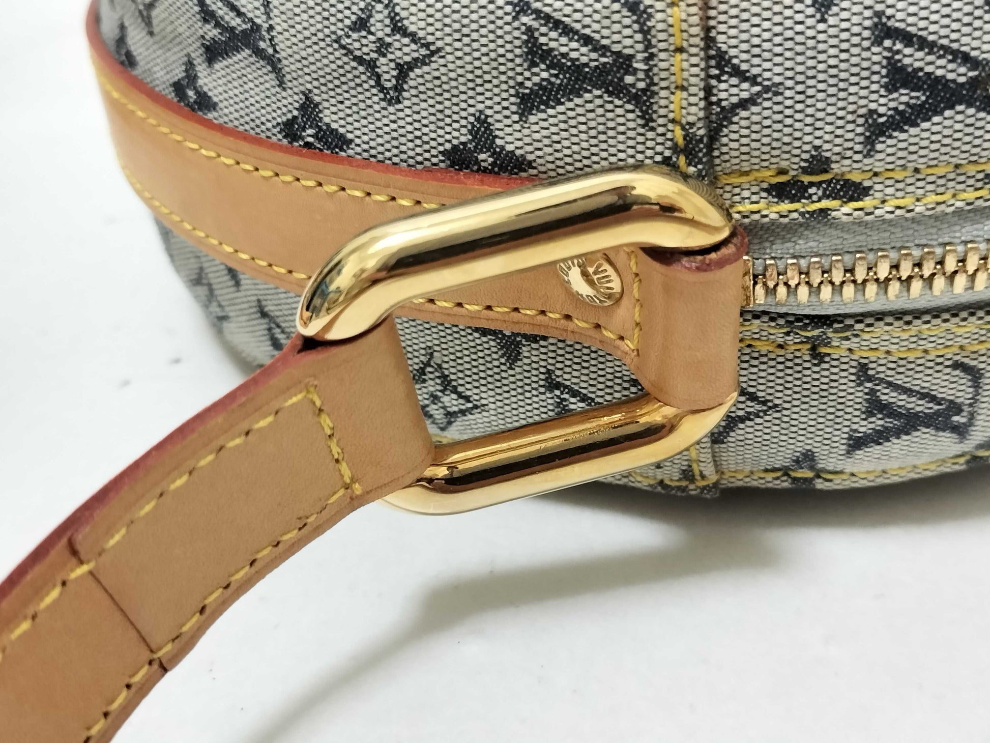 LOUIS VUITTON Monogram Mini-Lan Jeanne GM M92000 Shoulder Bag