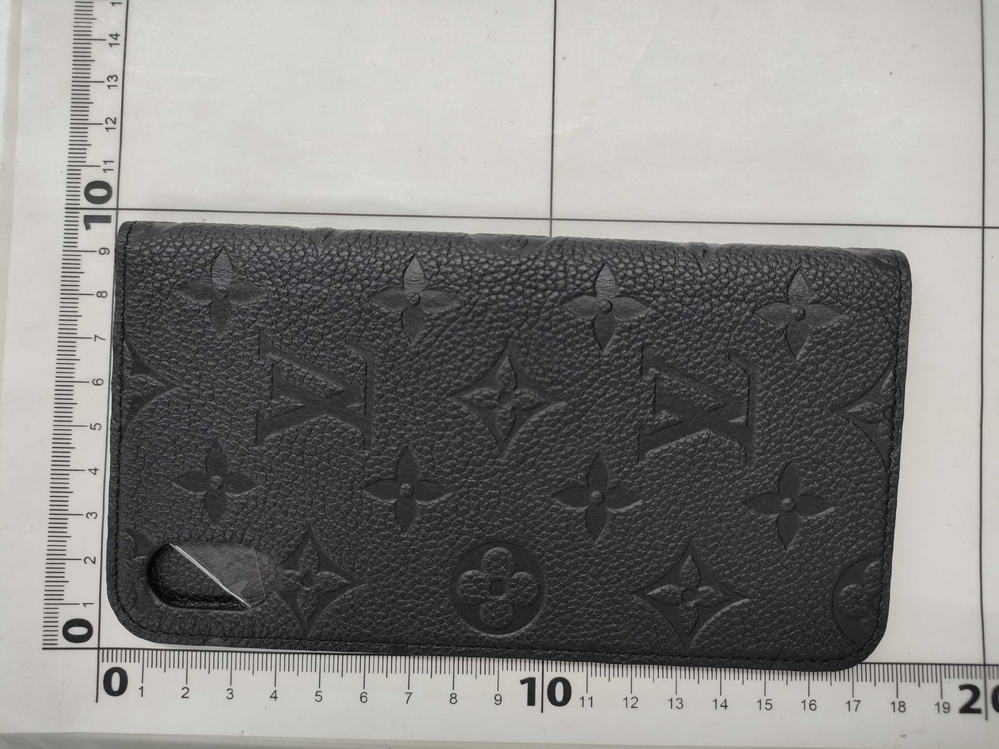 LOUIS VUITTON Monogram Empreinte Folio M68592 BC4129 Black Other Accessories