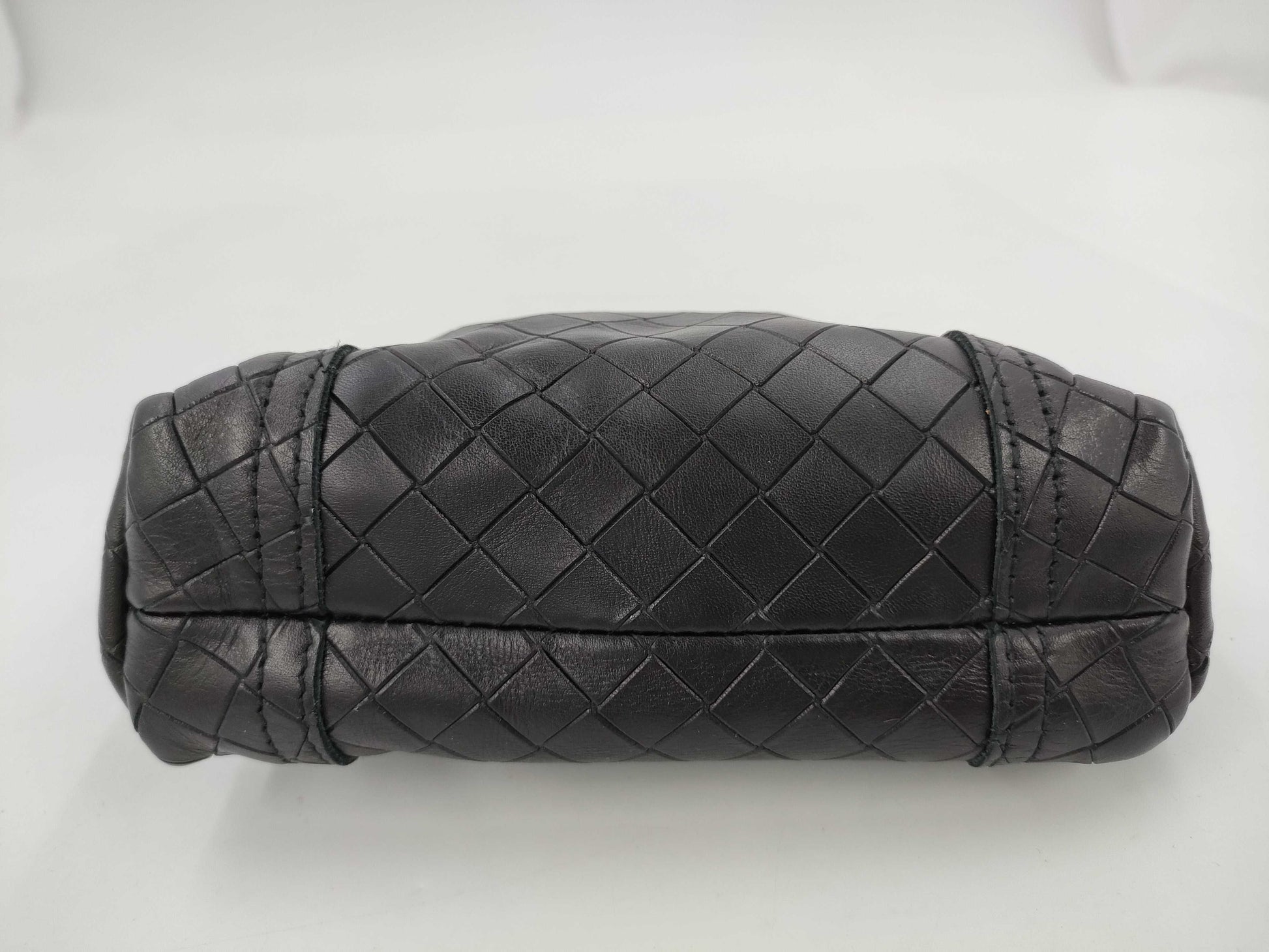 BOTTEGA VENETA Bottega Intrecciato Pouch Black Pouch