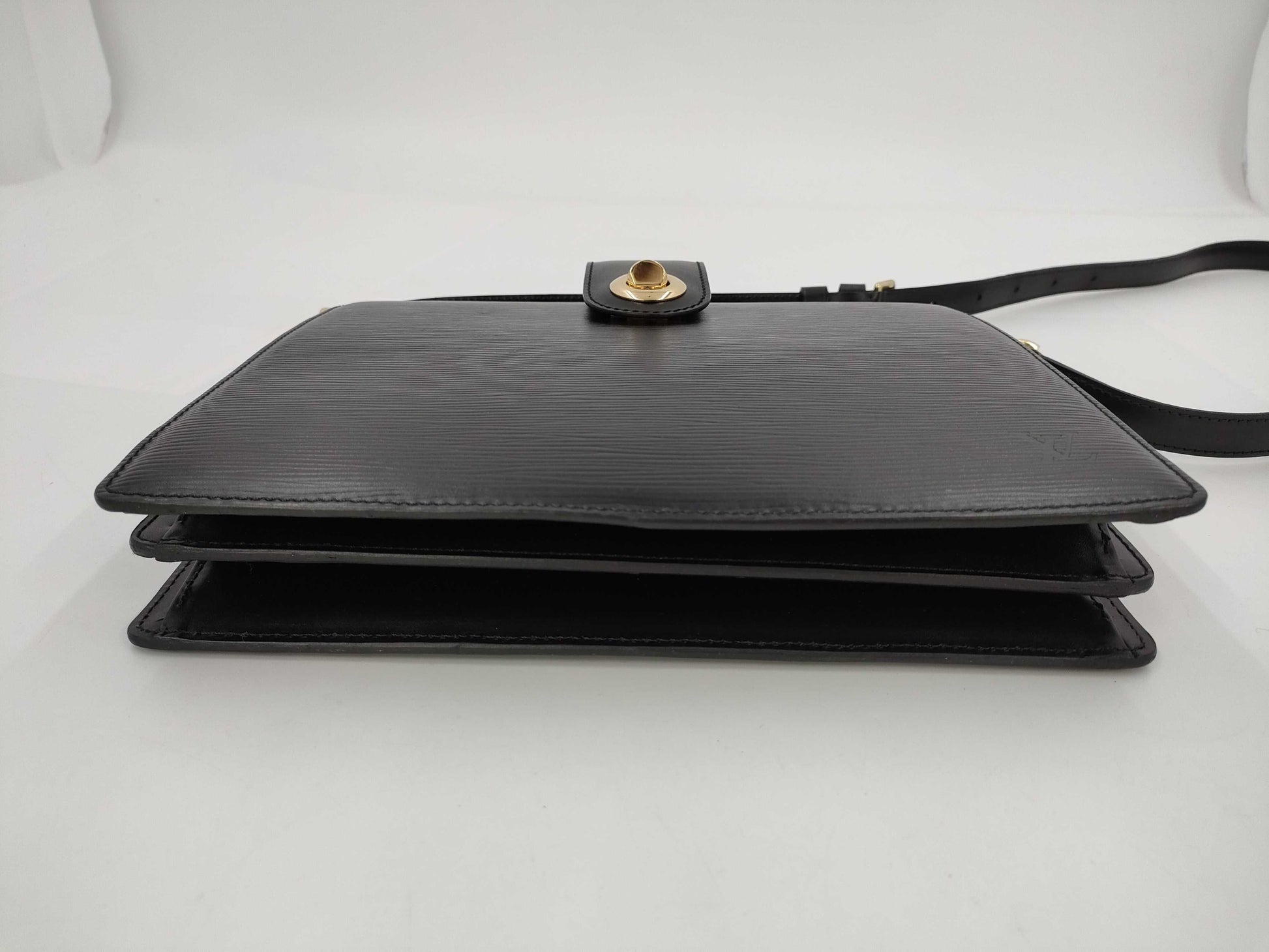 LOUIS VUITTON Louis Vuitton Epi Capuchin M52342 Black Shoulder Bag