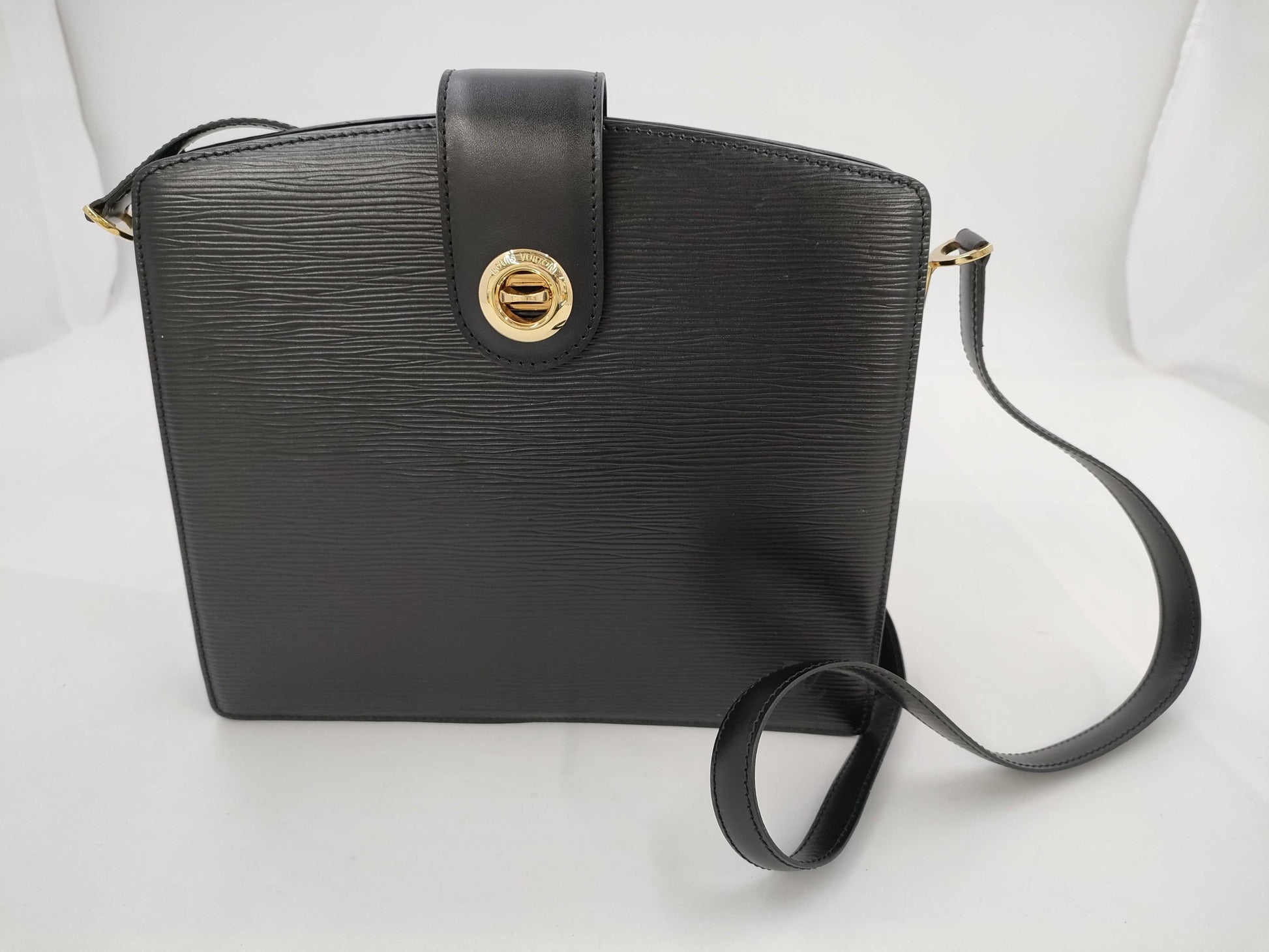 LOUIS VUITTON Louis Vuitton Epi Capuchin M52342 Black Shoulder Bag