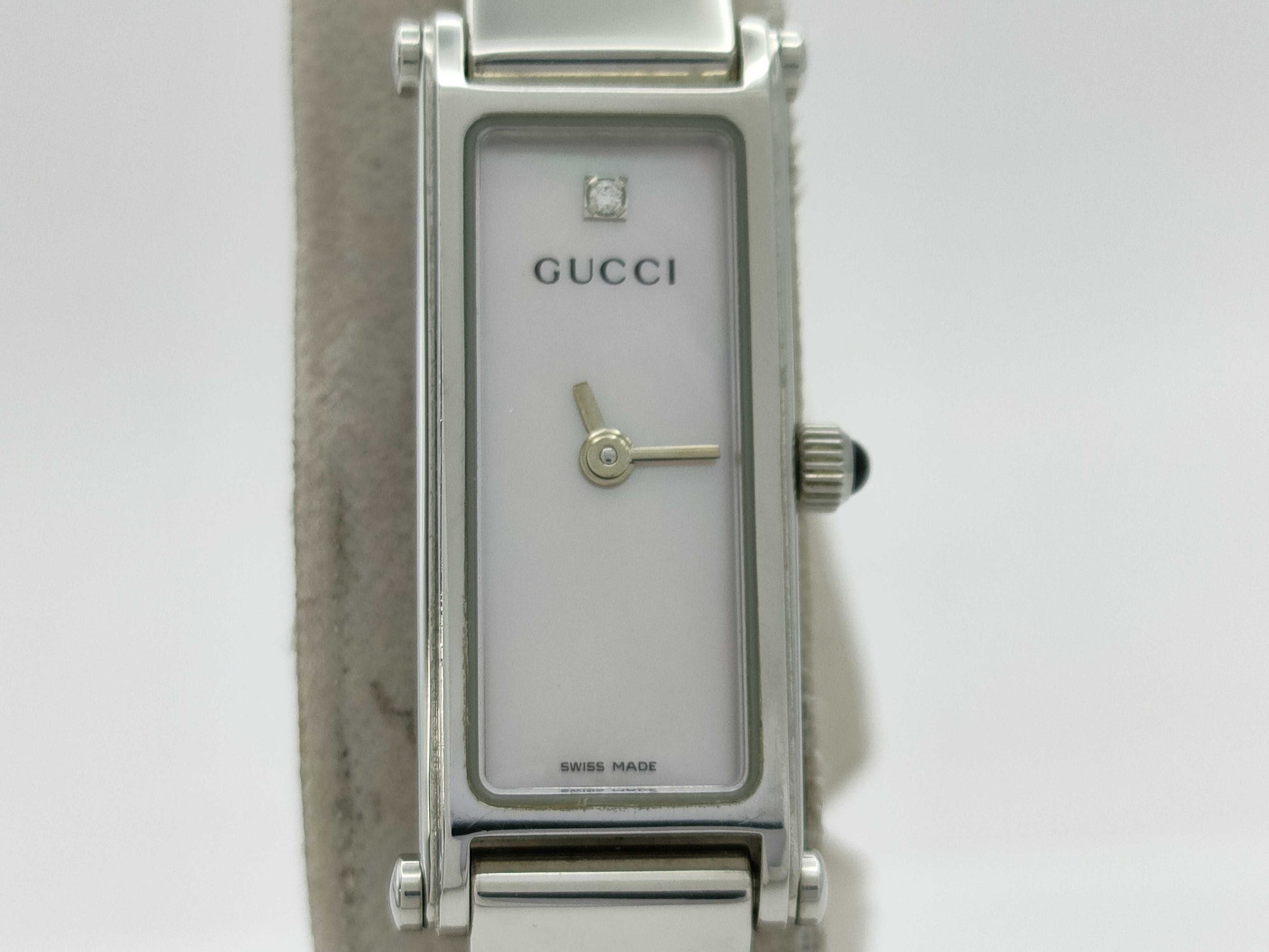 GUCCI 1500L 12937424 Quartz Shell Dial Women's Watch