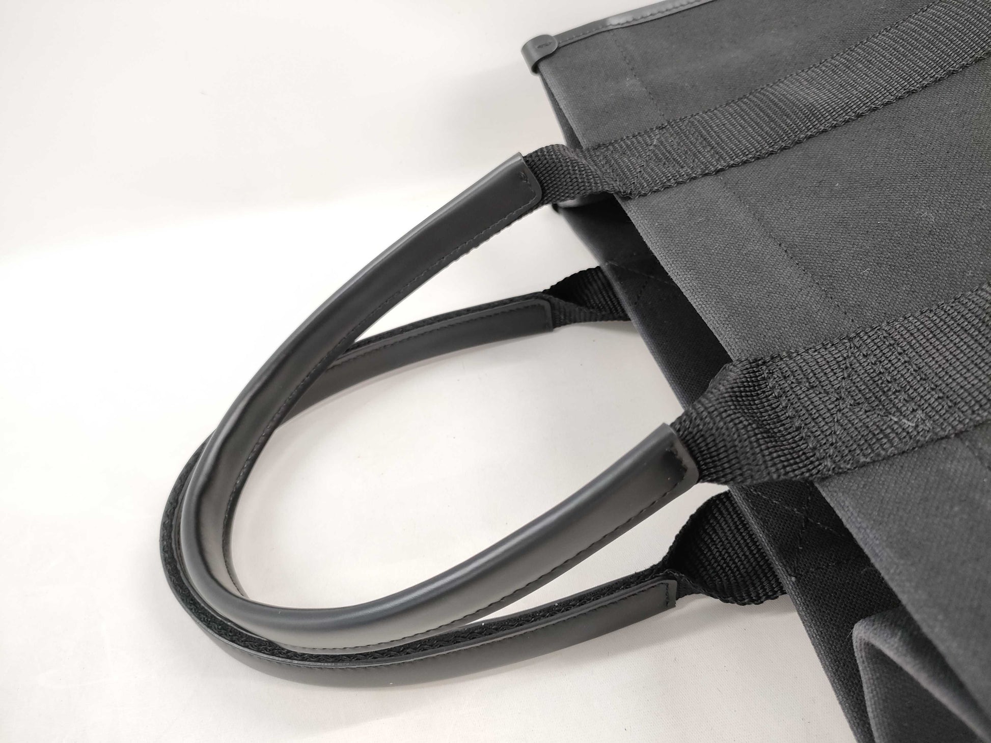 BALENCIAGA Hardware Leather 2-Way Handbag Black 671402 Accessories: Shoulder Strap Handbag