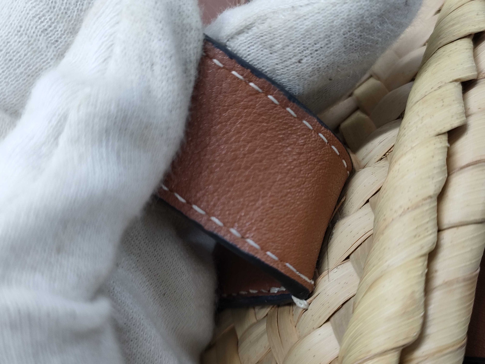 LOEWE Straw Tote Bag Accessories: Dust Bag Handbag