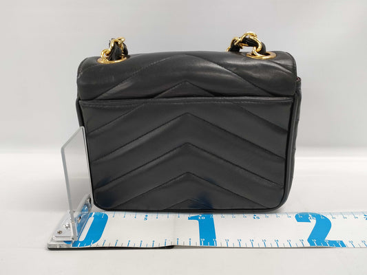 CHANEL Chevron V-Stitch Chain Shoulder Bag