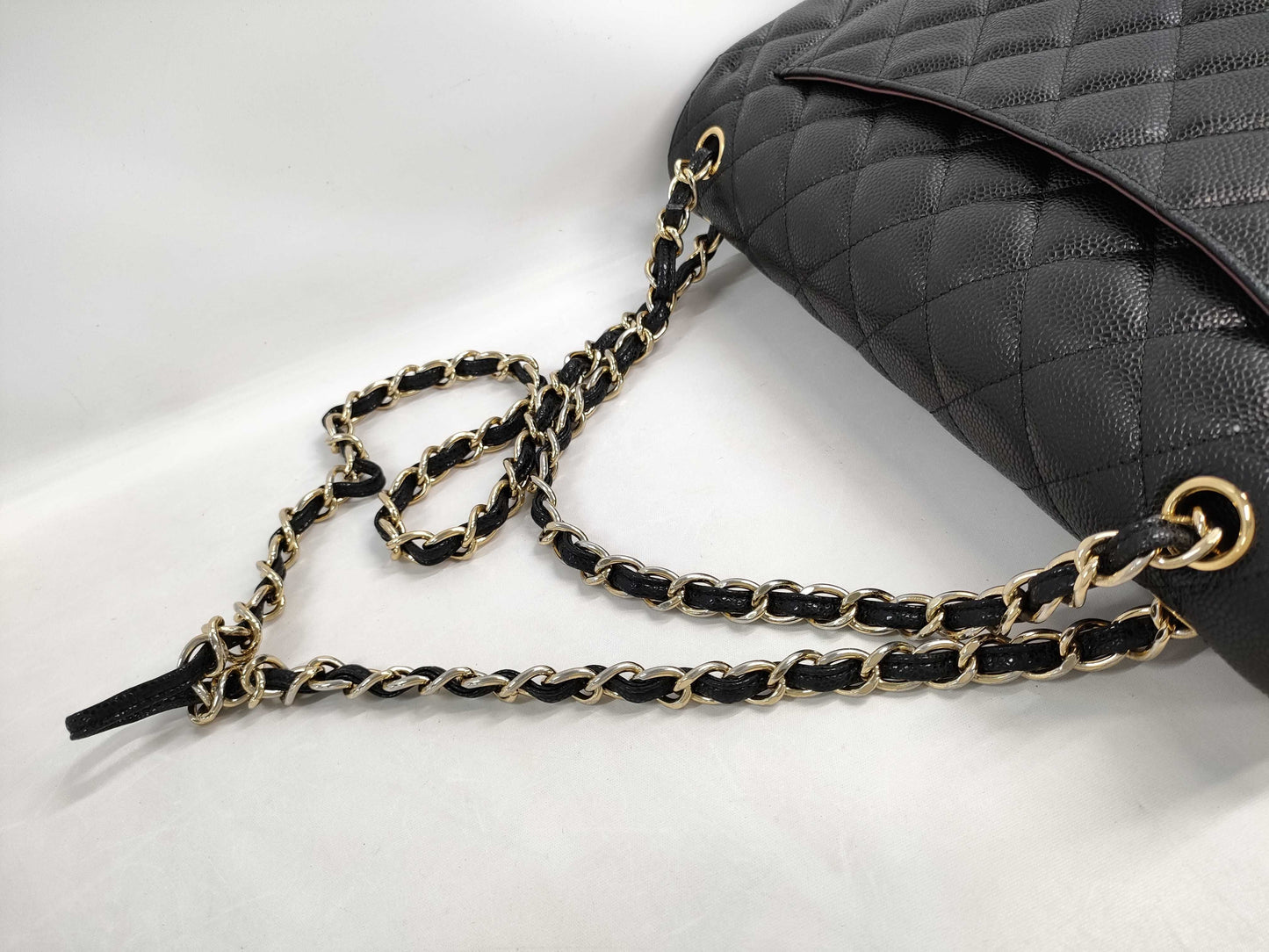 CHANEL Caviar Skin Matelasse w Jumbo Shoulder Bag