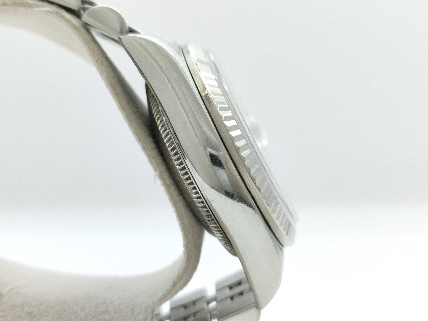 ROLEX 68274G U724801 Silver Dial Women's Watch
