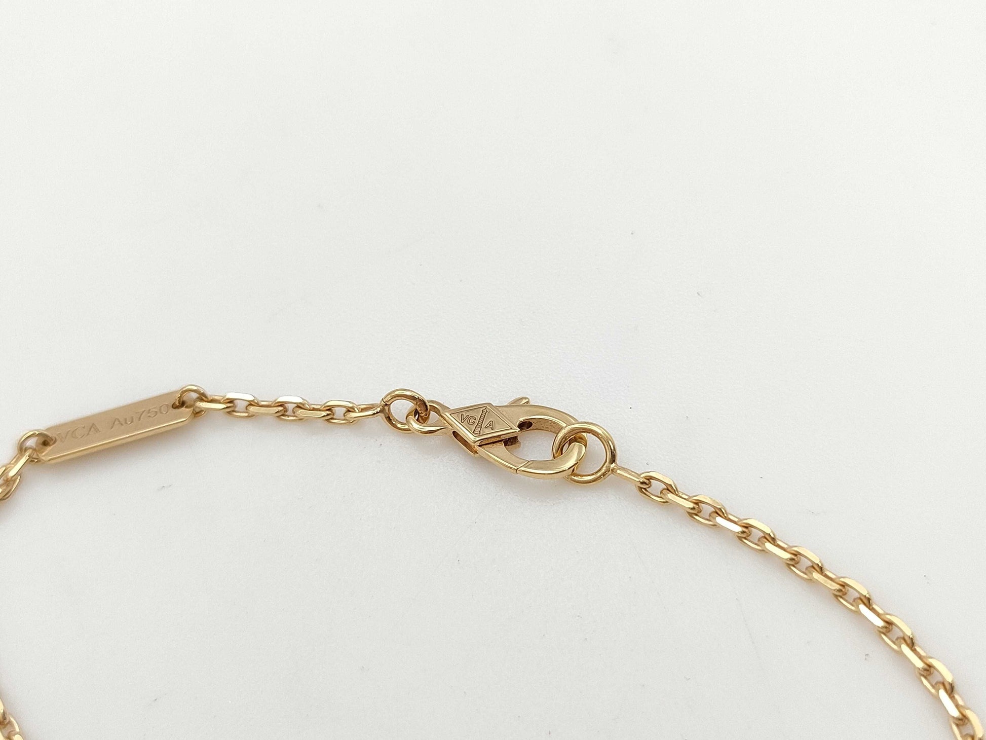 Van Cleef&Arpels Magic Alhambra Letterwood AU750 14.5g Necklace