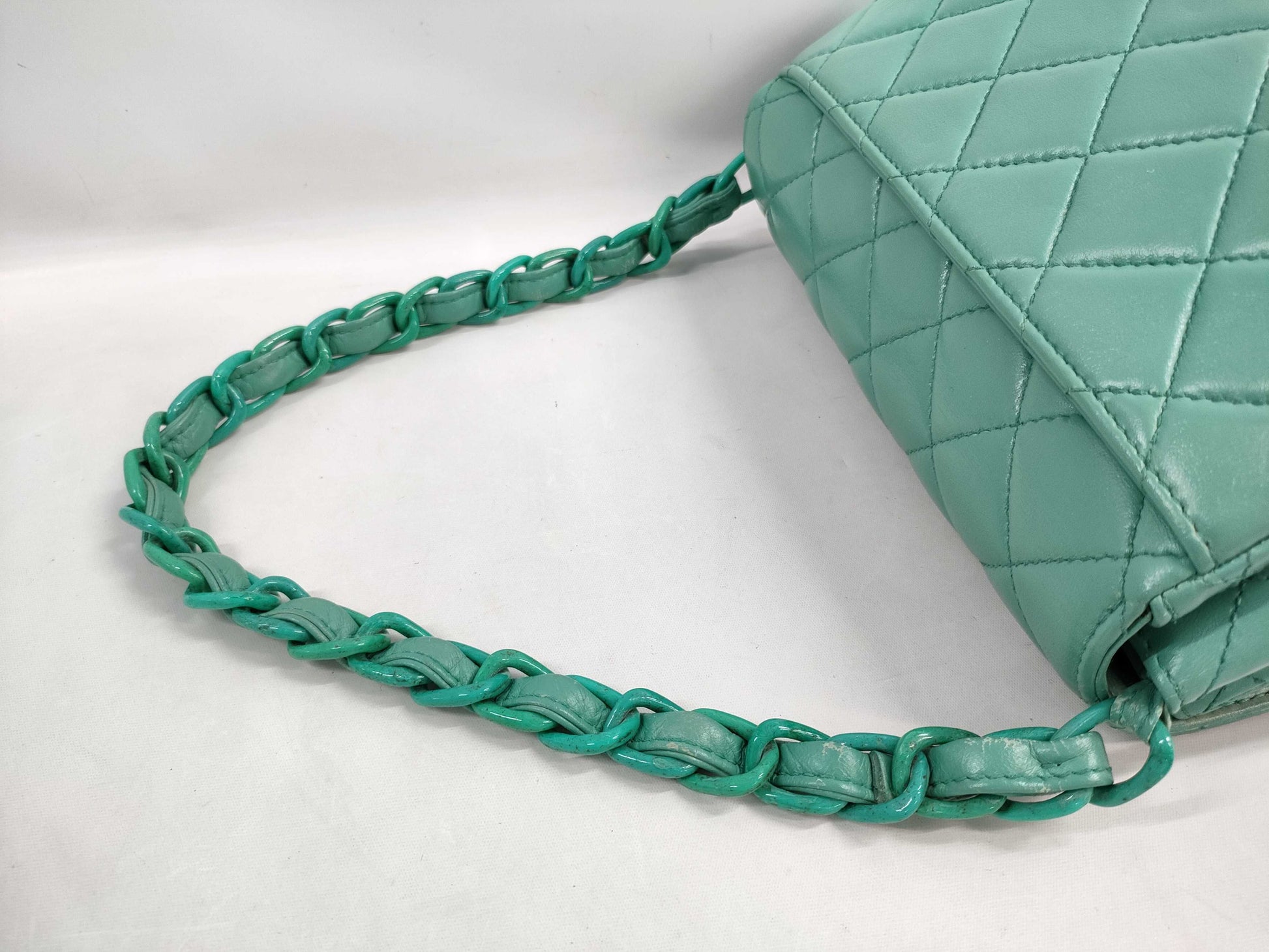 CHANEL Matelasse Chain Shoulder Bag in Lambskin/Green