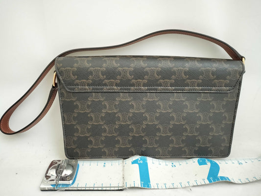 CELINE Trapeze Teen Triomphe Shoulder Bag in Brown 199282.CUZ.04LU