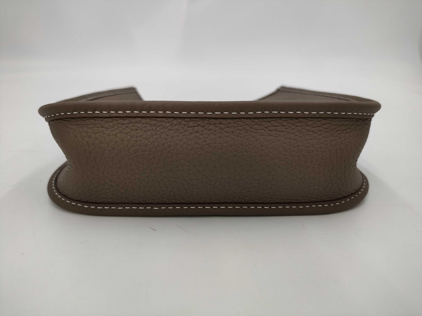 HERMES Evelyn TPM Amazon Taurillon Clemence Etoupe Shoulder Bag with GD Hardware and K Stamp